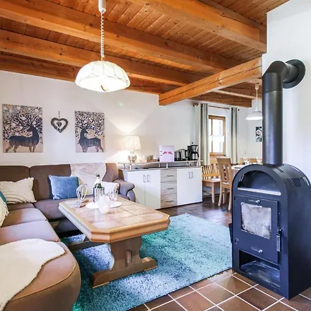 Vakantiehuis Lovely In With Kitchen