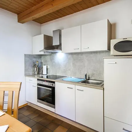 Vakantiehuis Lovely In With Kitchen *