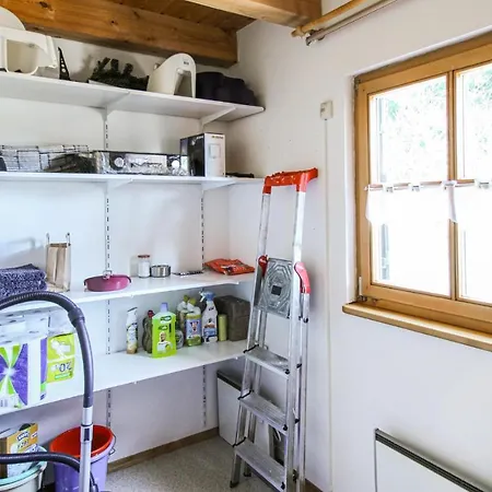 Lovely In With Kitchen * Regen