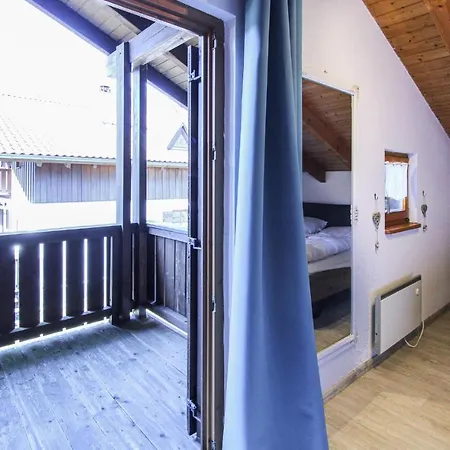 Vakantiehuis Lovely In With Kitchen Regen